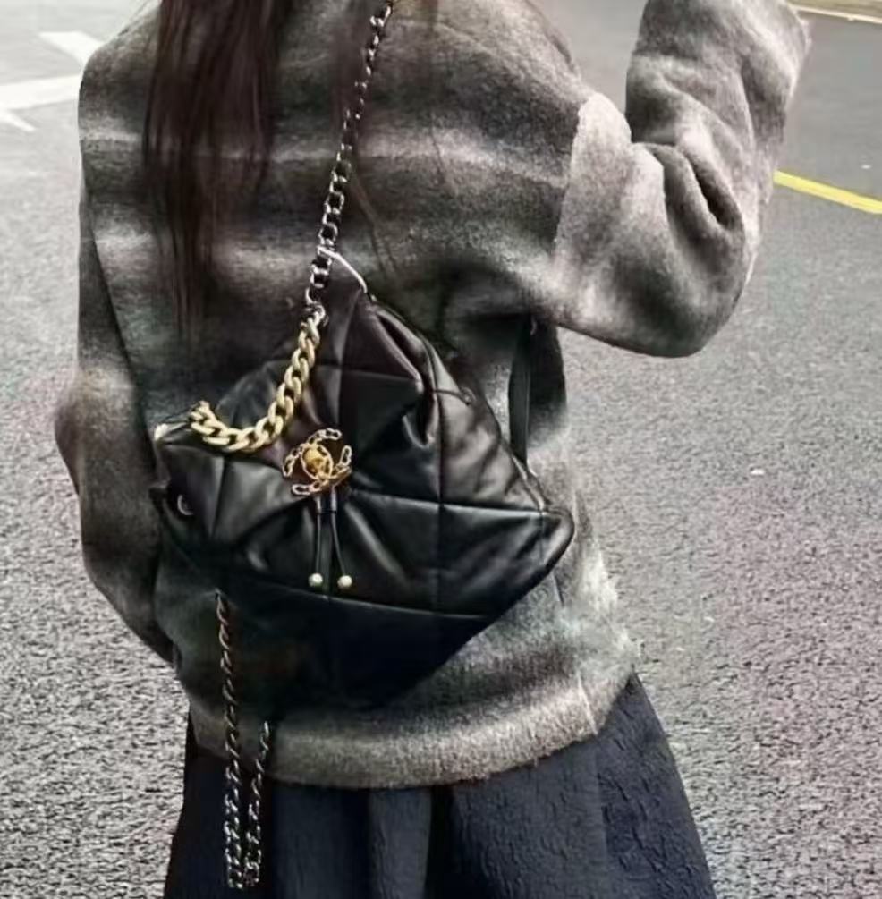 99新 Chanel/香奈儿 香奈儿黑色19bag菱格纹双肩包