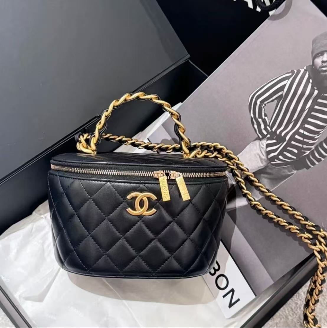 99新 Chanel/香奈儿 Chanel黑金手柄化妆盒
