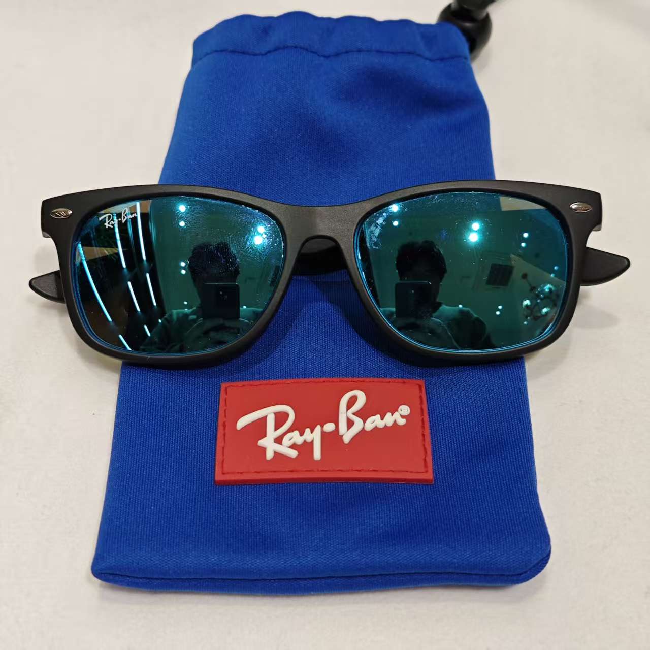 95新 Ray-Ban/雷朋 黑框蓝偏光墨镜