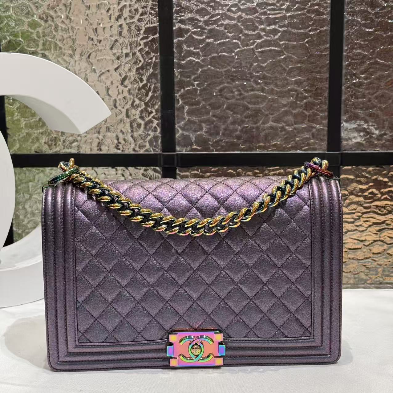 95新 Chanel/香奈儿 Chanel 偏光紫leboy斜挎包